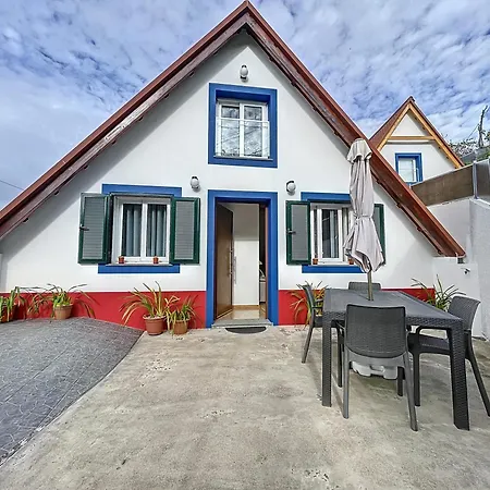 Chalet Casa Do Avo Santana (Madeira)